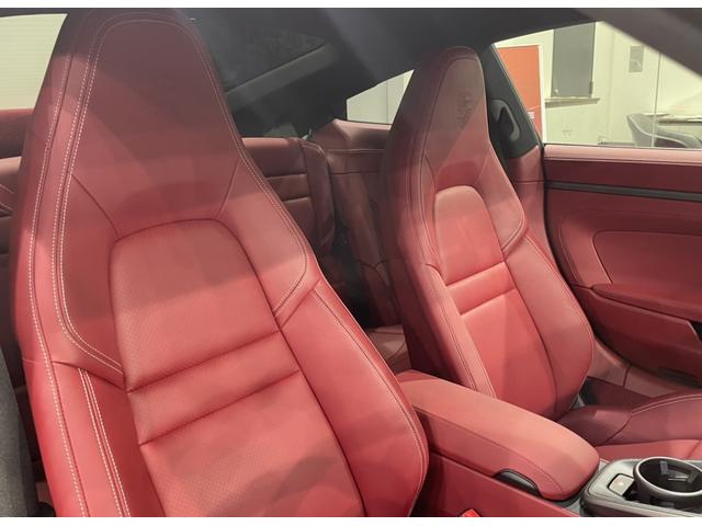 ９１１ ９１１カレラ　スポーツクロノＰＫＧ／スポーツエクゾースト／２０インチ２１インチカレラＳホイール／ドラレコ前後／バックカメラ／３６０度カメラ／レッドレザー／プライバシーガラス／１４ｗａｙスポーツシート／保証継承（25枚目）