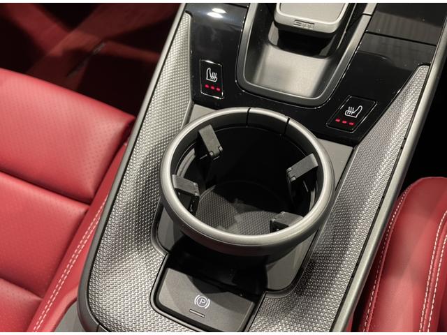 ９１１ ９１１カレラ　スポーツクロノＰＫＧ／スポーツエクゾースト／２０インチ２１インチカレラＳホイール／ドラレコ前後／バックカメラ／３６０度カメラ／レッドレザー／プライバシーガラス／１４ｗａｙスポーツシート／保証継承（50枚目）