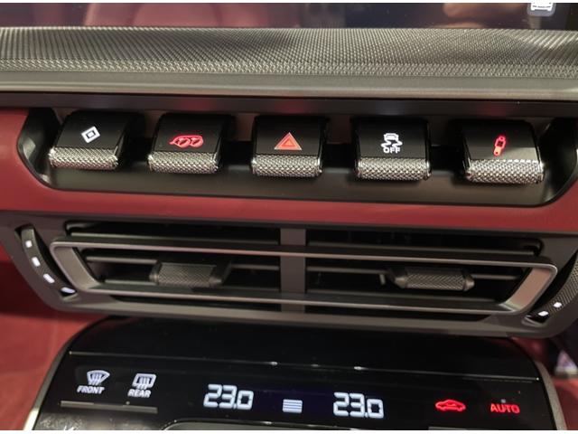 ９１１ ９１１カレラ　スポーツクロノＰＫＧ／スポーツエクゾースト／２０インチ２１インチカレラＳホイール／ドラレコ前後／バックカメラ／３６０度カメラ／レッドレザー／プライバシーガラス／１４ｗａｙスポーツシート／保証継承（51枚目）