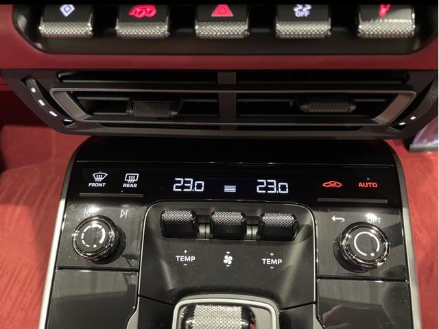 ９１１ ９１１カレラ　スポーツクロノＰＫＧ／スポーツエクゾースト／２０インチ２１インチカレラＳホイール／ドラレコ前後／バックカメラ／３６０度カメラ／レッドレザー／プライバシーガラス／１４ｗａｙスポーツシート／保証継承（52枚目）