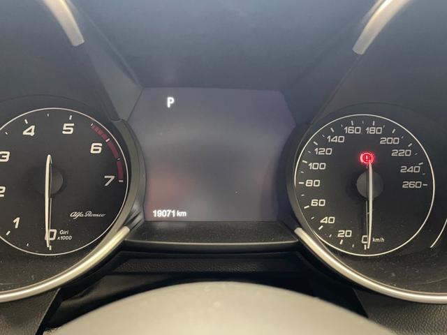 ジュリア ヴェローチェ　ディーラー管理試乗車　Ａｐｐｌｅ　Ｃａｒｐｌａｙ／Ａｎｄｒｏｉｄ　Ａｕｔｏ対応　ドライブレコーダー　ＥＴＣ付（29枚目）