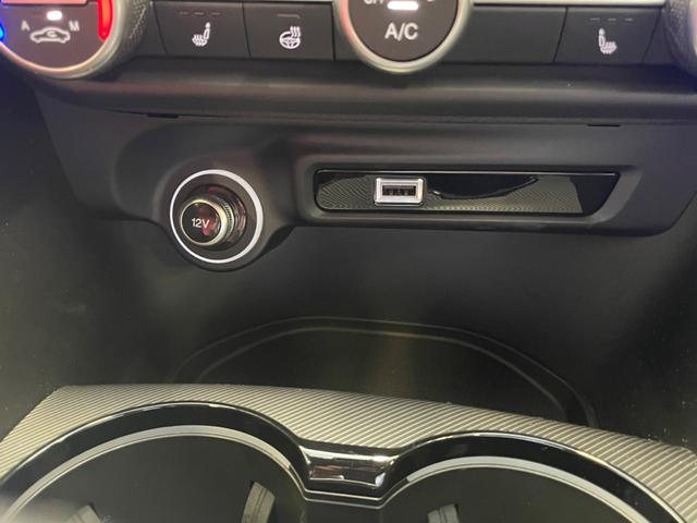 ジュリア ヴェローチェ　ディーラー管理試乗車　Ａｐｐｌｅ　Ｃａｒｐｌａｙ／Ａｎｄｒｏｉｄ　Ａｕｔｏ対応　ドライブレコーダー　ＥＴＣ付（33枚目）