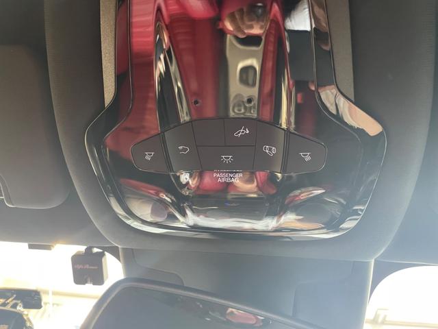 ジュリア ヴェローチェ　ディーラー管理試乗車　Ａｐｐｌｅ　Ｃａｒｐｌａｙ／Ａｎｄｒｏｉｄ　Ａｕｔｏ対応　ドライブレコーダー　ＥＴＣ付（39枚目）