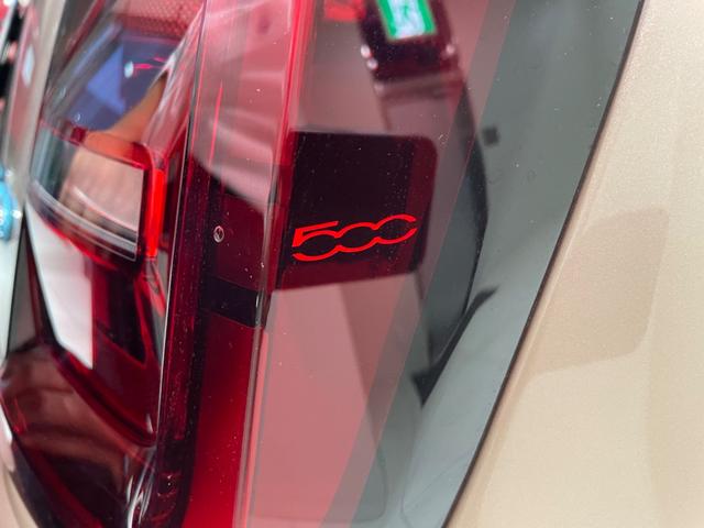 ５００ｅ アイコン　ディーラー試乗使用車　認定中古車　純正ナビ／Ａｐｐｌｅ　Ｃａｒｐｌａｙ／Ａｎｄｒｏｉｄ　Ａｕｔｏ対応　ＥＴＣ車載器付　ガラスルーフ（47枚目）
