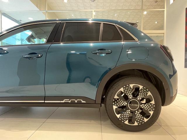 ６００ハイブリッド ラ　プリマ　ディーラー試乗使用車　認定中古車　新車保証継承　純正ナビゲーション　Ａｐｐｌｅ　Ｃａｒｐｌａｙ／Ａｎｄｒｏｉｄ　Ａｕｔｏ対応　アダプティブクルーズコントロール　シートヒーター（7枚目）