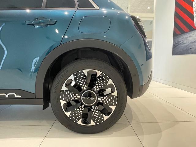 ６００ハイブリッド ラ　プリマ　ディーラー試乗使用車　認定中古車　新車保証継承　純正ナビゲーション　Ａｐｐｌｅ　Ｃａｒｐｌａｙ／Ａｎｄｒｏｉｄ　Ａｕｔｏ対応　アダプティブクルーズコントロール　シートヒーター（10枚目）