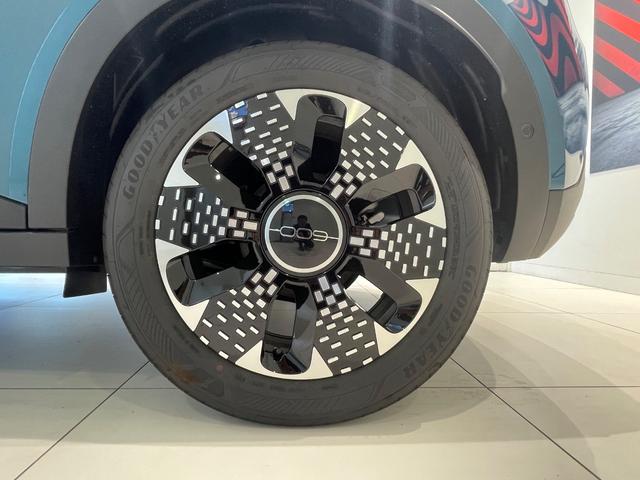 ６００ハイブリッド ラ　プリマ　ディーラー試乗使用車　認定中古車　新車保証継承　純正ナビゲーション　Ａｐｐｌｅ　Ｃａｒｐｌａｙ／Ａｎｄｒｏｉｄ　Ａｕｔｏ対応　アダプティブクルーズコントロール　シートヒーター（11枚目）