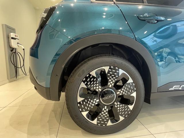 ６００ハイブリッド ラ　プリマ　ディーラー試乗使用車　認定中古車　新車保証継承　純正ナビゲーション　Ａｐｐｌｅ　Ｃａｒｐｌａｙ／Ａｎｄｒｏｉｄ　Ａｕｔｏ対応　アダプティブクルーズコントロール　シートヒーター（12枚目）