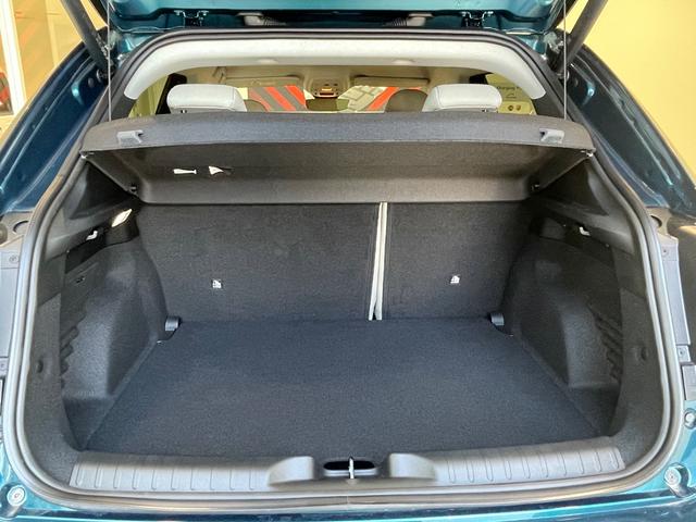 ６００ハイブリッド ラ　プリマ　ディーラー試乗使用車　認定中古車　新車保証継承　純正ナビゲーション　Ａｐｐｌｅ　Ｃａｒｐｌａｙ／Ａｎｄｒｏｉｄ　Ａｕｔｏ対応　アダプティブクルーズコントロール　シートヒーター（24枚目）