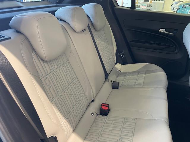 ６００ハイブリッド ラ　プリマ　ディーラー試乗使用車　認定中古車　新車保証継承　純正ナビゲーション　Ａｐｐｌｅ　Ｃａｒｐｌａｙ／Ａｎｄｒｏｉｄ　Ａｕｔｏ対応　アダプティブクルーズコントロール　シートヒーター（39枚目）