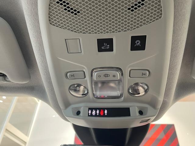 ６００ハイブリッド ラ　プリマ　ディーラー試乗使用車　認定中古車　新車保証継承　純正ナビゲーション　Ａｐｐｌｅ　Ｃａｒｐｌａｙ／Ａｎｄｒｏｉｄ　Ａｕｔｏ対応　アダプティブクルーズコントロール　シートヒーター（62枚目）