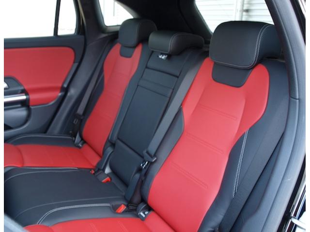 ＧＬＡクラス ＧＬＡ３５　４ＭＡＴＩＣ　ＡＭＧパフォーマンスパッケージ　ＡＭＧアドバンスドパッケージ　Ｂｌｕｅｔｏｏｔｈ接続　ＥＴＣ　ＬＥＤヘッドライト　ＴＶ　アイドリングストップ　クルーズコントロール　コネクテッド機能　サイドカメラ（14枚目）
