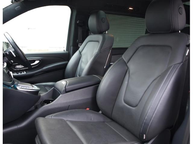 Ｖクラス Ｖ２２０　ｄ　エクスクルーシブ　ロング　プラチナスイート　Ｂｌｕｅｔｏｏｔｈ接続　ＥＴＣ　ＬＥＤヘッドライト　ＴＶ　アイドリングストップ　クルーズコントロール　コネクテッド機能　サイドカメラ　サンルーフ・ガラスルーフ　シートエアコン　シートヒーター（10枚目）