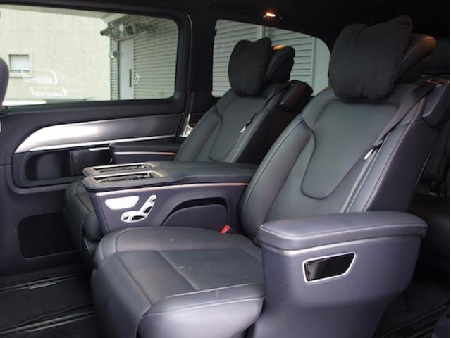 Ｖクラス Ｖ２２０　ｄ　エクスクルーシブ　ロング　プラチナスイート　Ｂｌｕｅｔｏｏｔｈ接続　ＥＴＣ　ＬＥＤヘッドライト　ＴＶ　アイドリングストップ　クルーズコントロール　コネクテッド機能　サイドカメラ　サンルーフ・ガラスルーフ　シートエアコン　シートヒーター（11枚目）