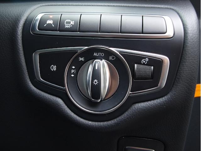 Ｖクラス Ｖ２２０　ｄ　エクスクルーシブ　ロング　プラチナスイート　Ｂｌｕｅｔｏｏｔｈ接続　ＥＴＣ　ＬＥＤヘッドライト　ＴＶ　アイドリングストップ　クルーズコントロール　コネクテッド機能　サイドカメラ　サンルーフ・ガラスルーフ　シートエアコン　シートヒーター（18枚目）