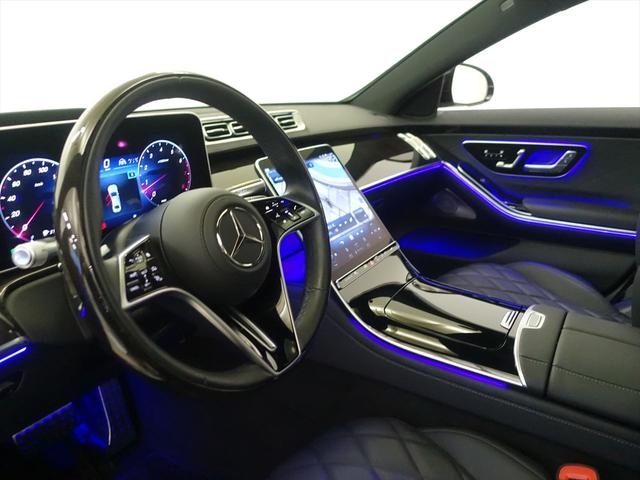 Ｓクラス Ｓ５８０　４ＭＡＴＩＣ　ロング　ＡＭＧライン　Ｂｌｕｅｔｏｏｔｈ接続　ＥＴＣ　ＬＥＤヘッドライト　ＴＶ　アイドリングストップ　クルーズコントロール　コネクテッド機能　サイドカメラ　サンルーフ・ガラスルーフ　シートエアコン　シートヒーター　ナビ（19枚目）