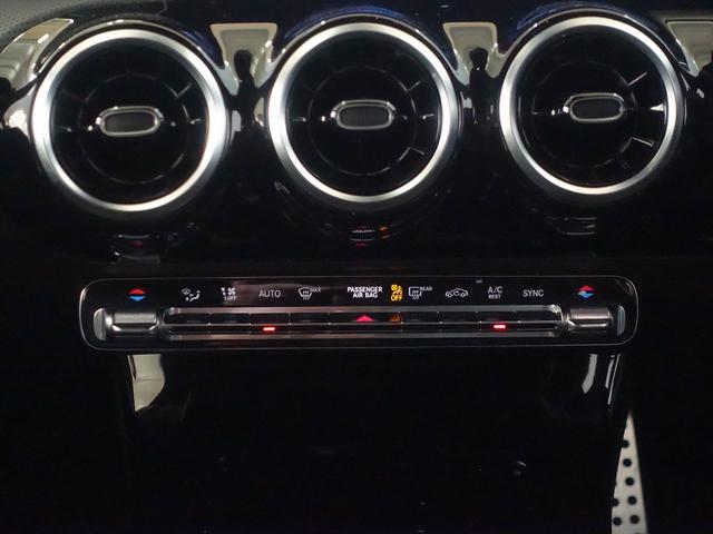 CLAクラス シューティングブレーク CLA250 4MATIC シューティングブレーク レーダーセーフティパッケージ ナビゲーションパッケージ Bluetooth接続 ETC LEDヘッドライト TV アイドリングストップ クルーズコントロール コネクテッド機能 シートヒーター(13枚目)