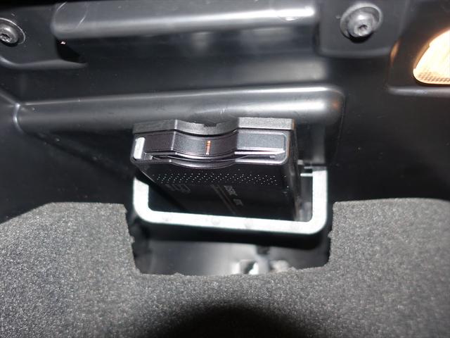 ＣＬＡクラス シューティングブレーク ＣＬＡ１８０　シューティングブレーク　ＡＭＧスタイル　ＡＭＧプレミアムパッケージ　レーダーセーフティパッケージ　Ｂｌｕｅｔｏｏｔｈ接続　ＣＤ　ＤＶＤ再生　ＥＴＣ　ＬＥＤヘッドライト　ＴＶ　アイドリングストップ　クルーズコントロール（24枚目）