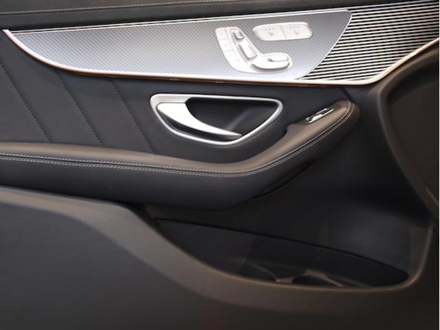 ＥＱＣ ＥＱＣ４００　４ＭＡＴＩＣ　ＡＭＧラインパッケージ　レザーエクスクルーシブパッケージ　Ｂｌｕｅｔｏｏｔｈ接続　ＥＴＣ　ＬＥＤヘッドライト　ＴＶ　クルーズコントロール　コネクテッド機能　サイドカメラ　サンルーフ・ガラスルーフ（8枚目）