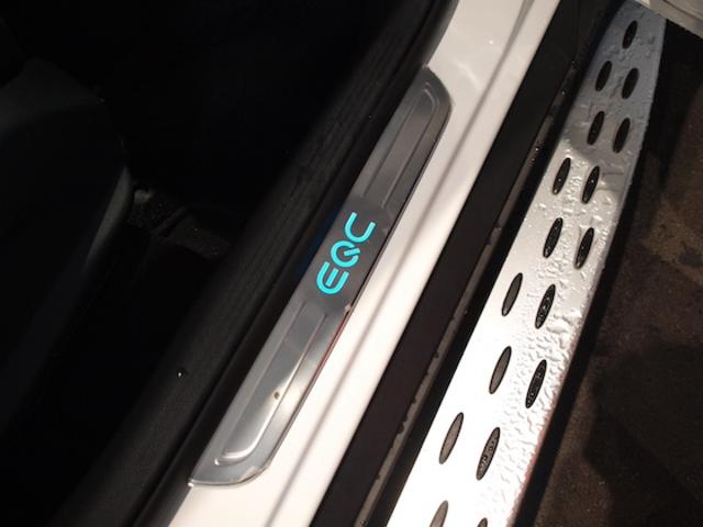 ＥＱＣ ＥＱＣ４００　４ＭＡＴＩＣ　ＡＭＧラインパッケージ　レザーエクスクルーシブパッケージ　Ｂｌｕｅｔｏｏｔｈ接続　ＥＴＣ　ＬＥＤヘッドライト　ＴＶ　クルーズコントロール　コネクテッド機能　サイドカメラ　サンルーフ・ガラスルーフ（15枚目）