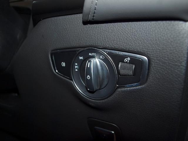 ＥＱＣ ＥＱＣ４００　４ＭＡＴＩＣ　ＡＭＧラインパッケージ　レザーエクスクルーシブパッケージ　Ｂｌｕｅｔｏｏｔｈ接続　ＥＴＣ　ＬＥＤヘッドライト　ＴＶ　クルーズコントロール　コネクテッド機能　サイドカメラ　サンルーフ・ガラスルーフ（19枚目）