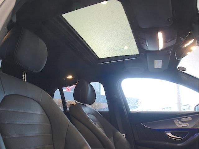 ＥＱＣ ＥＱＣ４００　４ＭＡＴＩＣ　ＡＭＧラインパッケージ　レザーエクスクルーシブパッケージ　Ｂｌｕｅｔｏｏｔｈ接続　ＥＴＣ　ＬＥＤヘッドライト　ＴＶ　クルーズコントロール　コネクテッド機能　サイドカメラ　サンルーフ・ガラスルーフ（31枚目）