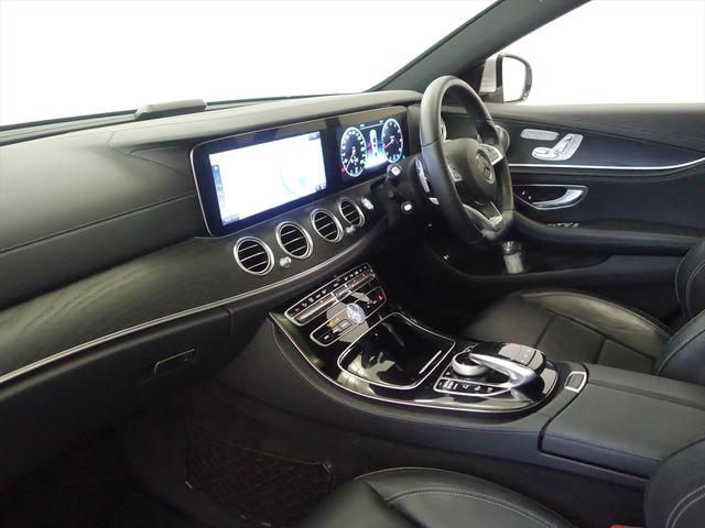 Ｅクラス Ｅ２００　アバンギャルド　スポーツ　レザーパッケージ　Ｂｌｕｅｔｏｏｔｈ接続　ＥＴＣ　ＬＥＤヘッドライト　ＴＶ　アイドリングストップ　クルーズコントロール　サイドカメラ　サンルーフ・ガラスルーフ　シートヒーター　トランクスルー　ナビ（19枚目）