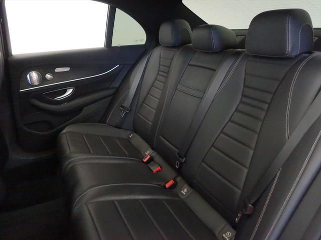 Ｅクラス Ｅ２００　アバンギャルド　スポーツ　レザーパッケージ　Ｂｌｕｅｔｏｏｔｈ接続　ＥＴＣ　ＬＥＤヘッドライト　ＴＶ　アイドリングストップ　クルーズコントロール　サイドカメラ　サンルーフ・ガラスルーフ　シートヒーター　トランクスルー　ナビ（23枚目）