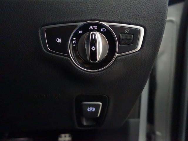 Ｅクラス Ｅ２００　アバンギャルド　スポーツ　レザーパッケージ　Ｂｌｕｅｔｏｏｔｈ接続　ＥＴＣ　ＬＥＤヘッドライト　ＴＶ　アイドリングストップ　クルーズコントロール　サイドカメラ　サンルーフ・ガラスルーフ　シートヒーター　トランクスルー　ナビ（29枚目）