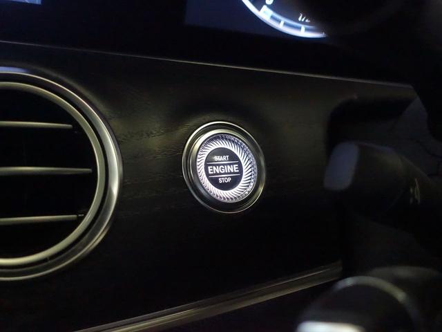 Ｅクラス Ｅ２００　アバンギャルド　スポーツ　レザーパッケージ　Ｂｌｕｅｔｏｏｔｈ接続　ＥＴＣ　ＬＥＤヘッドライト　ＴＶ　アイドリングストップ　クルーズコントロール　サイドカメラ　サンルーフ・ガラスルーフ　シートヒーター　トランクスルー　ナビ（30枚目）