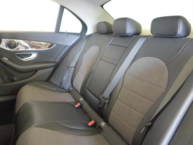 Ｃクラス Ｃ２００　アバンギャルド　ベーシックパッケージ　プレミアムパッケージ　Ｂｌｕｅｔｏｏｔｈ接続　ＣＤ　ＤＶＤ再生　ＥＴＣ　ＬＥＤヘッドライト　ＴＶ　アイドリングストップ　クルーズコントロール　シートヒーター　トランクスルー　ナビ（19枚目）