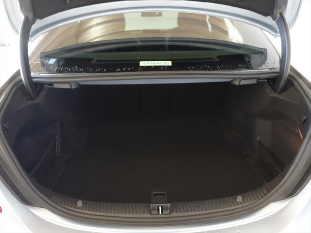Ｃクラス Ｃ２００　アバンギャルド　ベーシックパッケージ　プレミアムパッケージ　Ｂｌｕｅｔｏｏｔｈ接続　ＣＤ　ＤＶＤ再生　ＥＴＣ　ＬＥＤヘッドライト　ＴＶ　アイドリングストップ　クルーズコントロール　シートヒーター　トランクスルー　ナビ（24枚目）
