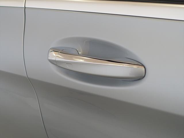 Ｃクラス Ｃ２００　アバンギャルド　ベーシックパッケージ　プレミアムパッケージ　Ｂｌｕｅｔｏｏｔｈ接続　ＣＤ　ＤＶＤ再生　ＥＴＣ　ＬＥＤヘッドライト　ＴＶ　アイドリングストップ　クルーズコントロール　シートヒーター　トランクスルー　ナビ（26枚目）