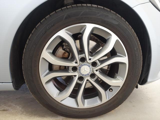 Ｃクラス Ｃ２００　アバンギャルド　ベーシックパッケージ　プレミアムパッケージ　Ｂｌｕｅｔｏｏｔｈ接続　ＣＤ　ＤＶＤ再生　ＥＴＣ　ＬＥＤヘッドライト　ＴＶ　アイドリングストップ　クルーズコントロール　シートヒーター　トランクスルー　ナビ（33枚目）