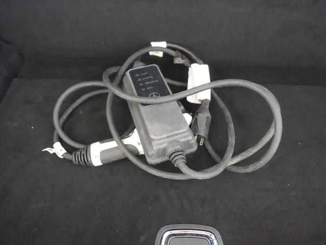 Sクラス S560 e ロング AMGライン プラス Bluetooth接続 ETC LEDヘッドライト TV アイドリングストップ クルーズコントロール コネクテッド機能 サイドカメラ サンルーフ・ガラスルーフ シートエアコン シートヒーター ナビ(26枚目)