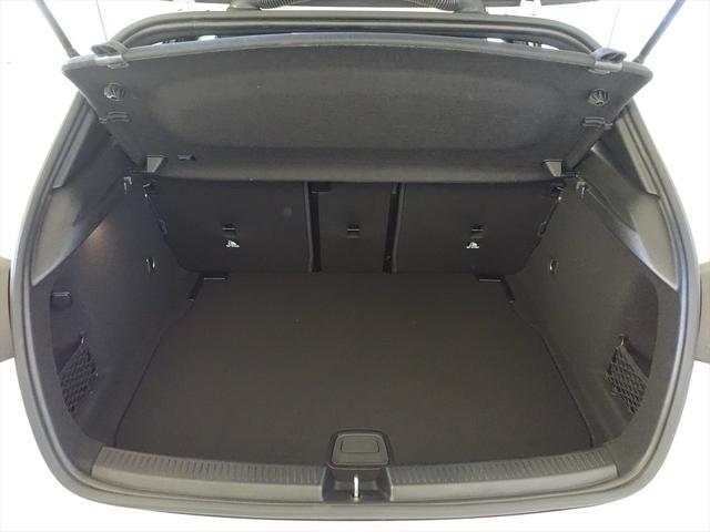 Aクラス A180 スタイル AMGライン ナビゲーションパッケージ Bluetooth接続 ETC LEDヘッドライト TV アイドリングストップ クルーズコントロール コネクテッド機能 シートヒーター トランクスルー ナビ バックモニター(24枚目)