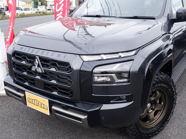 トライトン ＧＳＲ　クリーンディーゼルターボ　パートタイム４ＷＤ　ＷＯＲＫマイスター１７インチ　ＹＯＫＯＨＡＭＡジオランダーＭＴ　リフトアップ　ベッドライナー　スタイリングバー　スマホ連携ナビ　アラウンドモニター（22枚目）