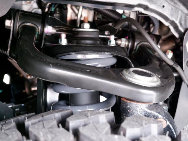 トライトン ＧＳＲ　クリーンディーゼルターボ　パートタイム４ＷＤ　ＷＯＲＫマイスター１７インチ　ＹＯＫＯＨＡＭＡジオランダーＭＴ　リフトアップ　ベッドライナー　スタイリングバー　スマホ連携ナビ　アラウンドモニター（25枚目）