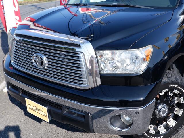 タンドラ クルーマックス V8 5,7L 新車並行 実走行 ベンチシート&コラムシフト レザー内装カスタム シャッター式トノカバー 荷台LINE-X サイドステップ フロント、サイド、バックカメラ 社外AW BFグッドリッジ(4枚目)