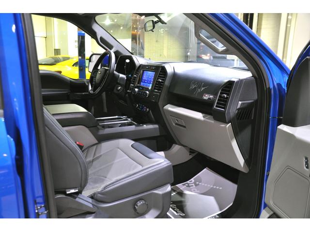 XLT BLACKLABEL SALEENコンプリートカー カーボンPKG 22インチAW パフォーマンスエアフィルター デュアルマフラー レースクラフトサスペンション APPLECARPLAY(22枚目)