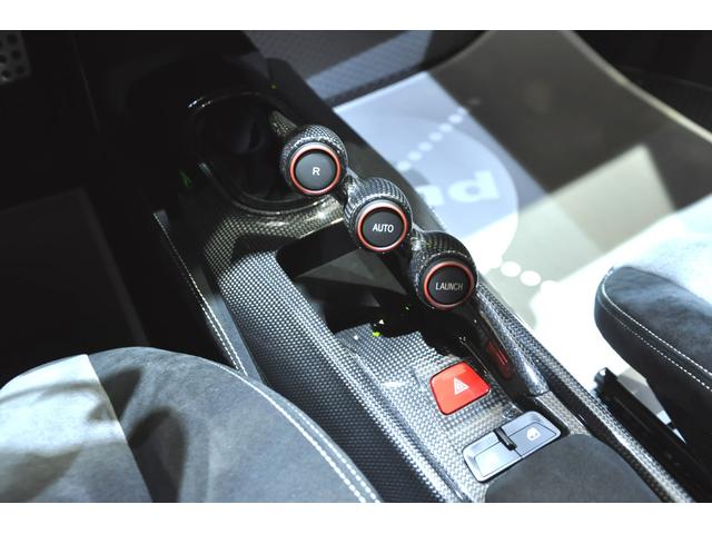 ４８８ピスタ ベースグレード　ＲＯＢＥＲＵＴＡリフタ　Ｂｒｉｌｌｉａｎｔマフラ　ＡＬ１３ＡＷ２１インチ２２インチ　ＮＯＶＩＴＥＣカーボンパーツ　Ｃａｐｒｉｓｔｏカーボンドアミラー　ｉｎｏｚｅｔｅｋフルラッピング　アップルカープレイ（44枚目）