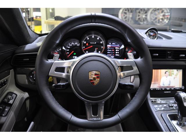 ９１１ターボＳ　カーボンインテリア　カーボンドアシルガード　カーボンＰＤＫセレクトレバー　ガラスサンルーフ　ツートンレザーインテリア　ベンチレーション(30枚目)