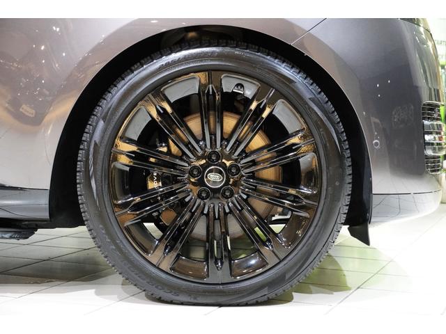 レンジローバー ローンチエディション 特別限定15台 23インチアロイホイール パーフォレイテッドセミアニリンレザー 24ウェイ電動フロントシート シートクーラー ホットストーンマッサージ リアエグゼクティブクラスコンフォートプラスシート(4枚目)