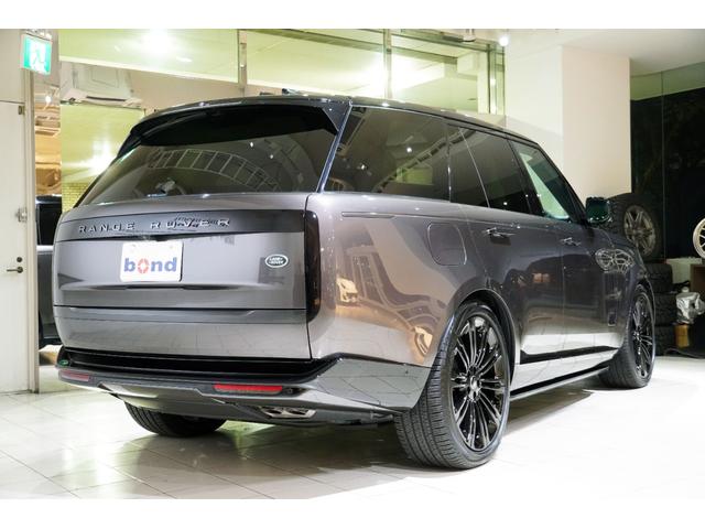 レンジローバー ローンチエディション 特別限定15台 23インチアロイホイール パーフォレイテッドセミアニリンレザー 24ウェイ電動フロントシート シートクーラー ホットストーンマッサージ リアエグゼクティブクラスコンフォートプラスシート(10枚目)