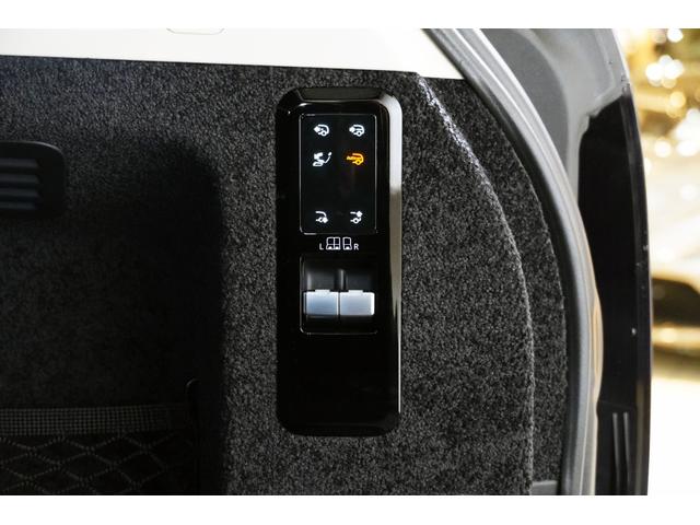 レンジローバー ローンチエディション 特別限定15台 23インチアロイホイール パーフォレイテッドセミアニリンレザー 24ウェイ電動フロントシート シートクーラー ホットストーンマッサージ リアエグゼクティブクラスコンフォートプラスシート(14枚目)