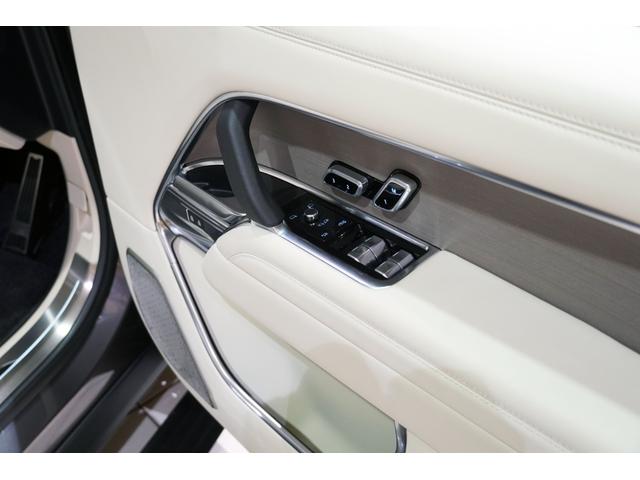 レンジローバー ローンチエディション 特別限定15台 23インチアロイホイール パーフォレイテッドセミアニリンレザー 24ウェイ電動フロントシート シートクーラー ホットストーンマッサージ リアエグゼクティブクラスコンフォートプラスシート(20枚目)