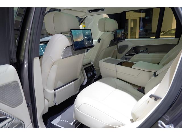 レンジローバー ローンチエディション 特別限定15台 23インチアロイホイール パーフォレイテッドセミアニリンレザー 24ウェイ電動フロントシート シートクーラー ホットストーンマッサージ リアエグゼクティブクラスコンフォートプラスシート(40枚目)