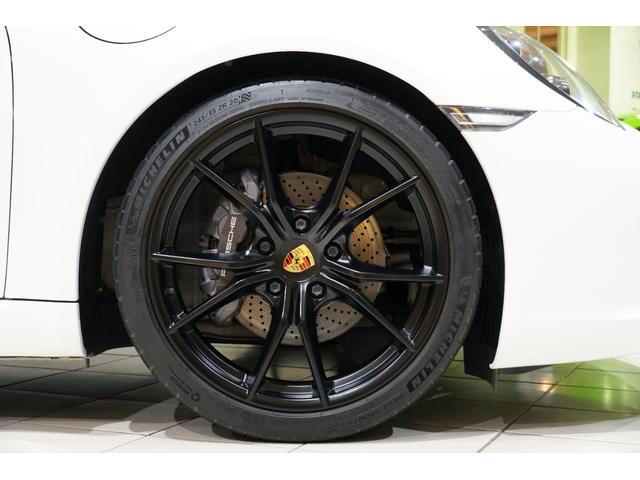 ９１１ ９１１カレラＴ　マトリクスＬＥＤヘッドライト（ＰＤＬＳ＋）　カレラＴインテリアＰＫＧレッドステッチ　レーンチェンジアシスト　ティンテッドテールレンズ　パワステプラス　スポーツエグゾースト　２０インチカレラＳホイール（4枚目）