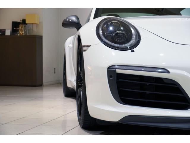 ９１１ ９１１カレラＴ　マトリクスＬＥＤヘッドライト（ＰＤＬＳ＋）　カレラＴインテリアＰＫＧレッドステッチ　レーンチェンジアシスト　ティンテッドテールレンズ　パワステプラス　スポーツエグゾースト　２０インチカレラＳホイール（8枚目）