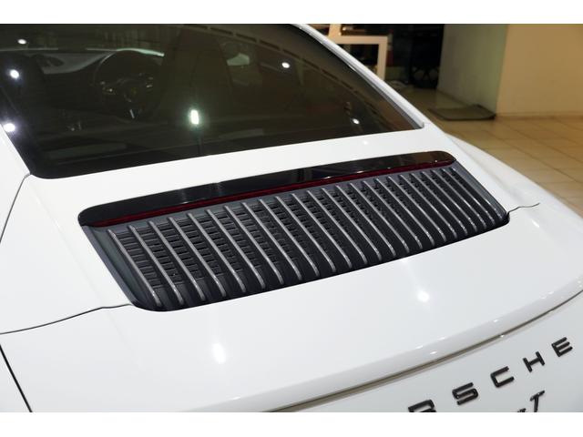 ９１１ ９１１カレラＴ　マトリクスＬＥＤヘッドライト（ＰＤＬＳ＋）　カレラＴインテリアＰＫＧレッドステッチ　レーンチェンジアシスト　ティンテッドテールレンズ　パワステプラス　スポーツエグゾースト　２０インチカレラＳホイール（17枚目）